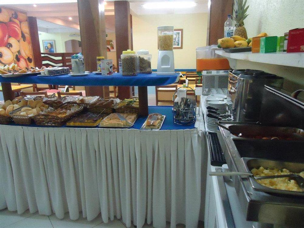 Hotel Camburi Praia